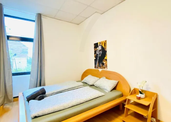 דירה Cozy 3br Apartment, 6 Minutes To The Train Station *