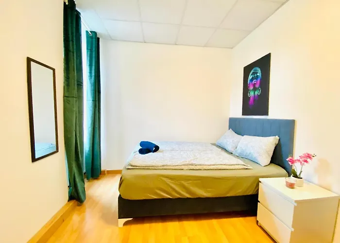 דירה Cozy 3br Apartment, 6 Minutes To The Train Station