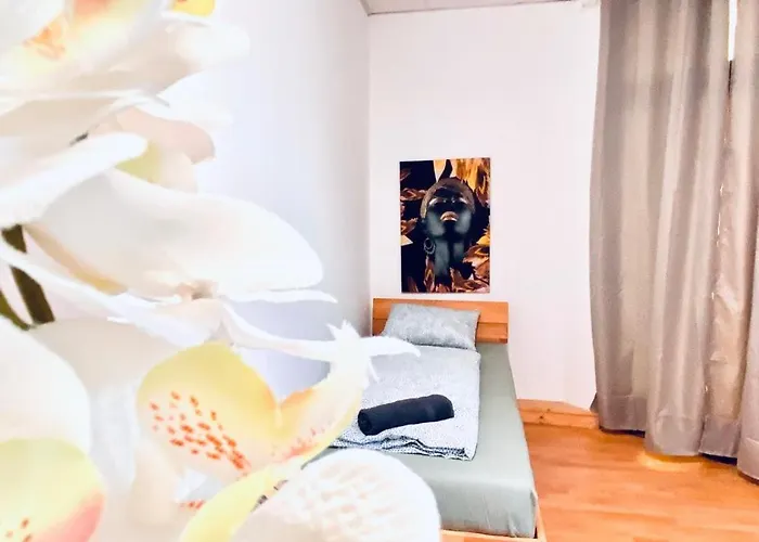 Cozy 3br Apartment, 6 Minutes To The Train Station * וינה